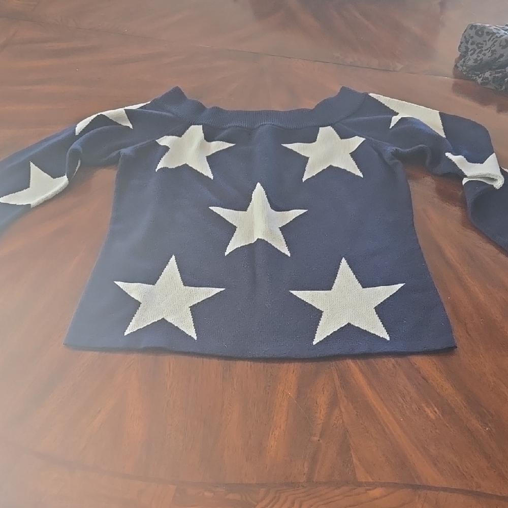 Women's Navy Star Sweater from Venus size large